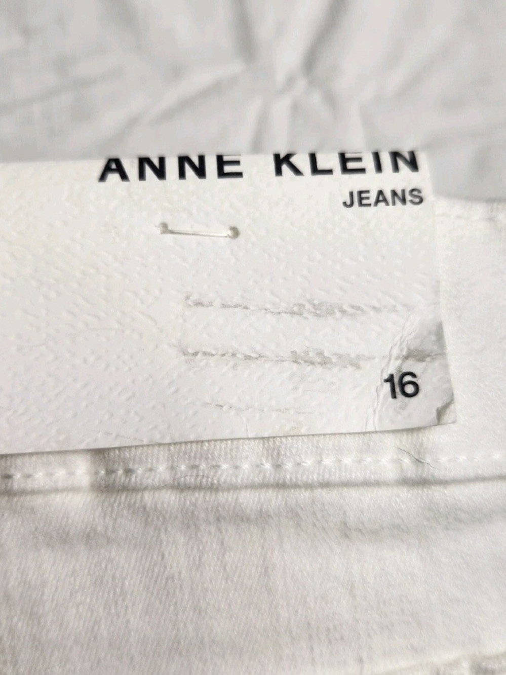 Anne Klein Womens Size 16 white Button fly  High Rise Shorts Stretch NWT 03 - Picture 10 of 13